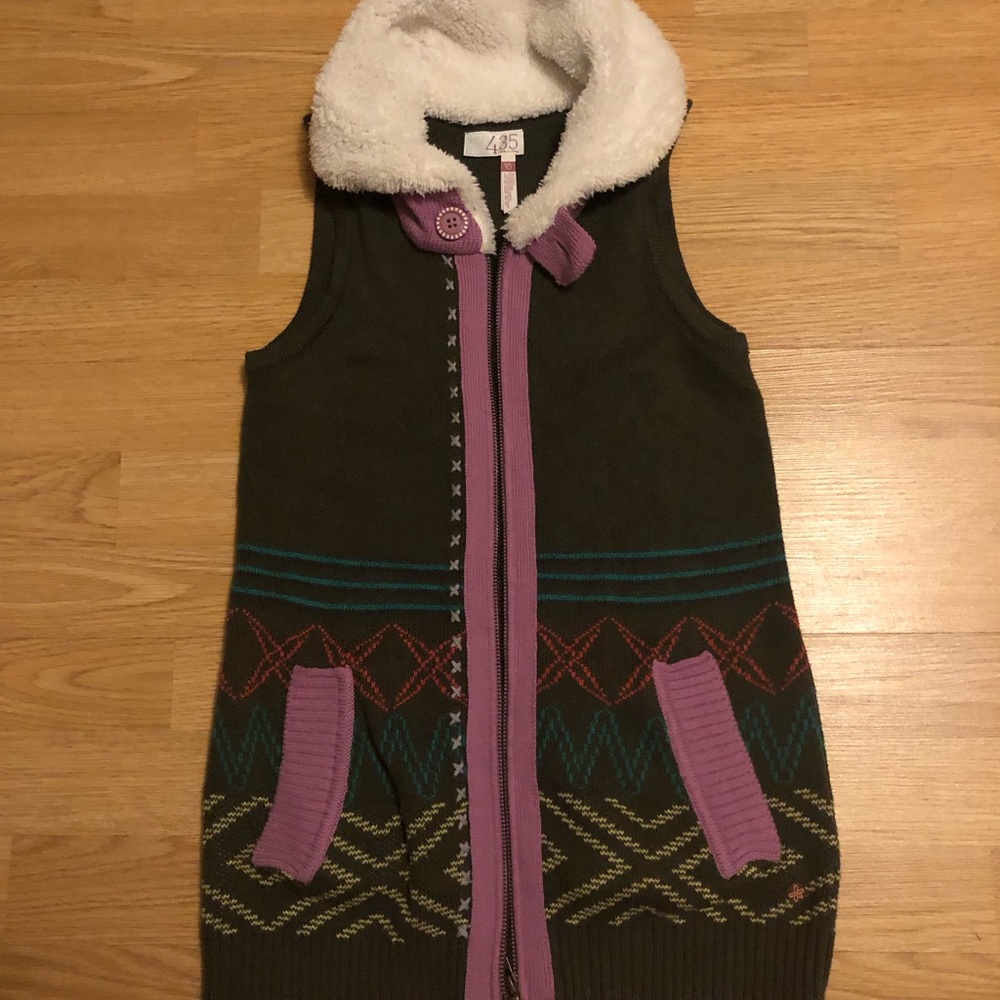 “Matilda Jane” vest size 10